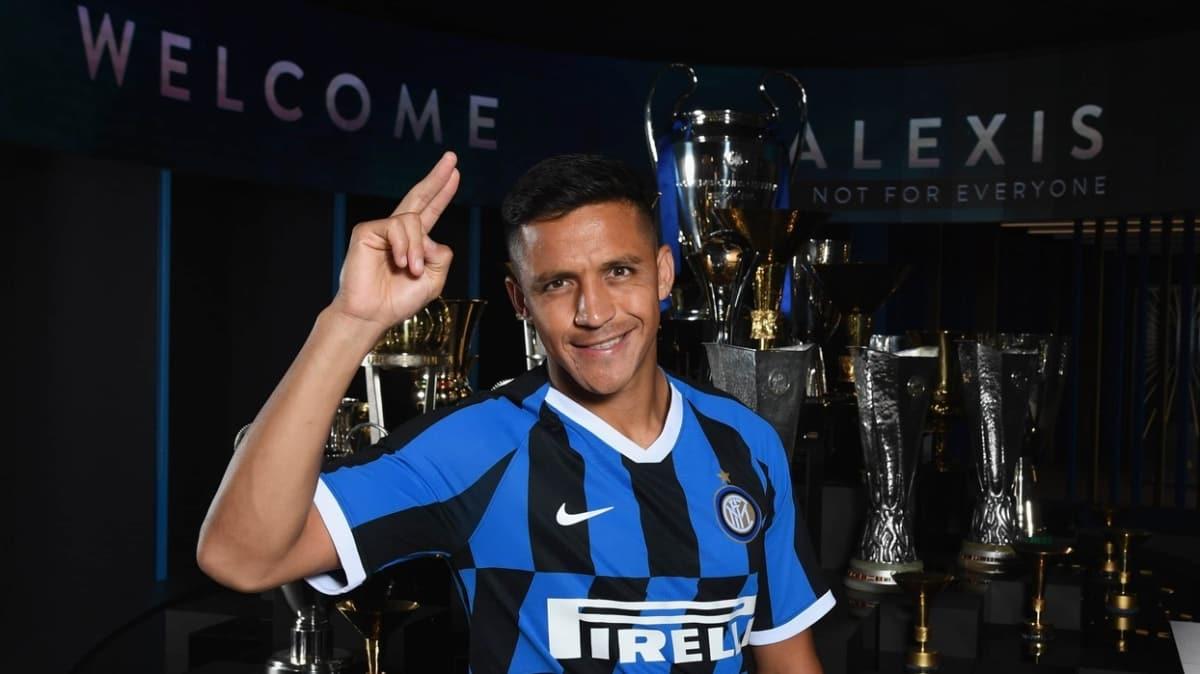 Inter, Alexis Sanchez'in bonservisini ald