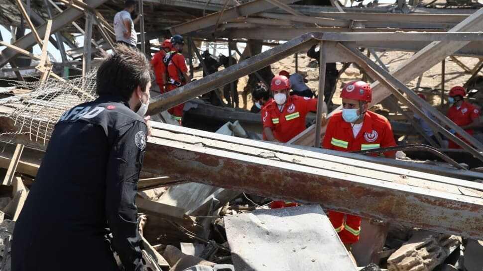 Türkiye'den Lübnan'a yardım eli... AFAD, patlamanın gerçekleştiği Beyrut Limanı'nda arama kurtarma çalışmalarına başladı