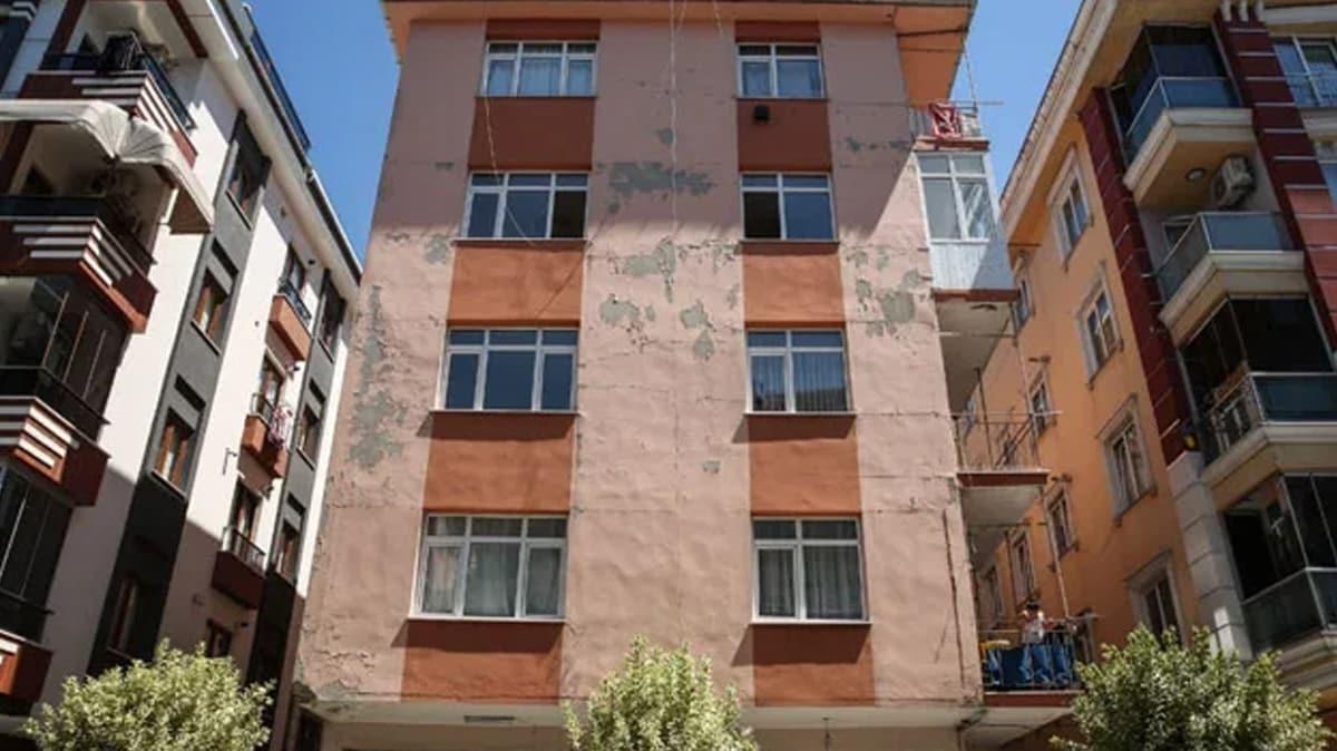 Gngren'de 5 katl bir binada oluan atlaklar mahalleliyi endielendiriyor: Can gvenliimiz yok