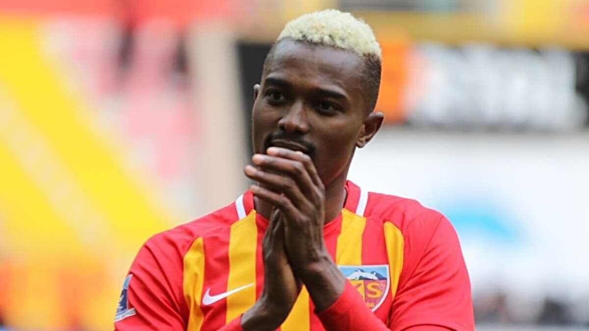Ahmet Nur ebi, Galatasaray'n da istedii Bernard Mensah iin bizzat devrede