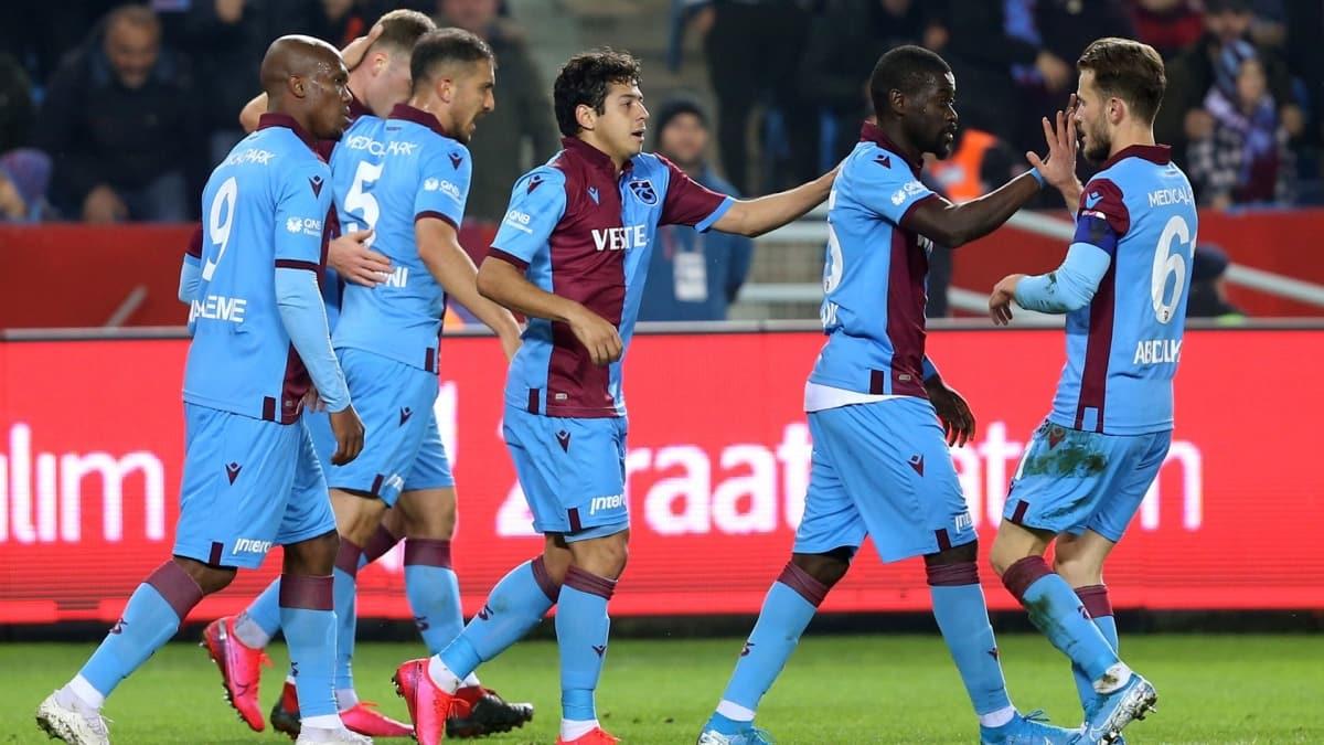 Trabzonspor'un yldzlarna teklif yayor