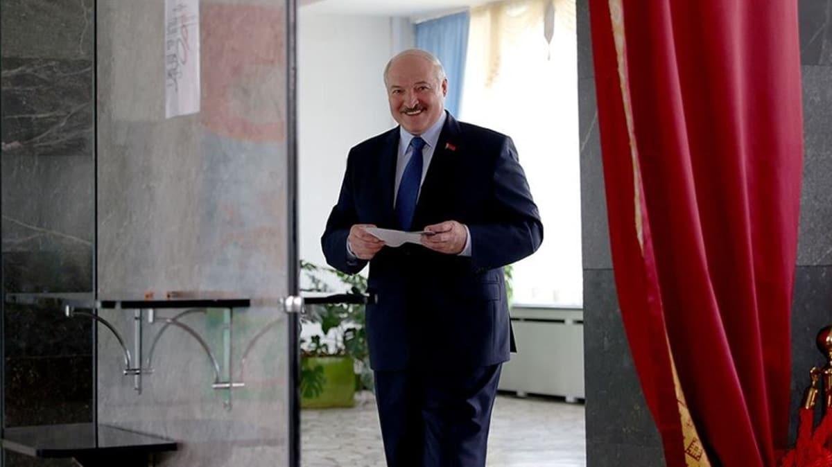 Belarus'ta cumhurbakanl seimini Lukaenko kazand