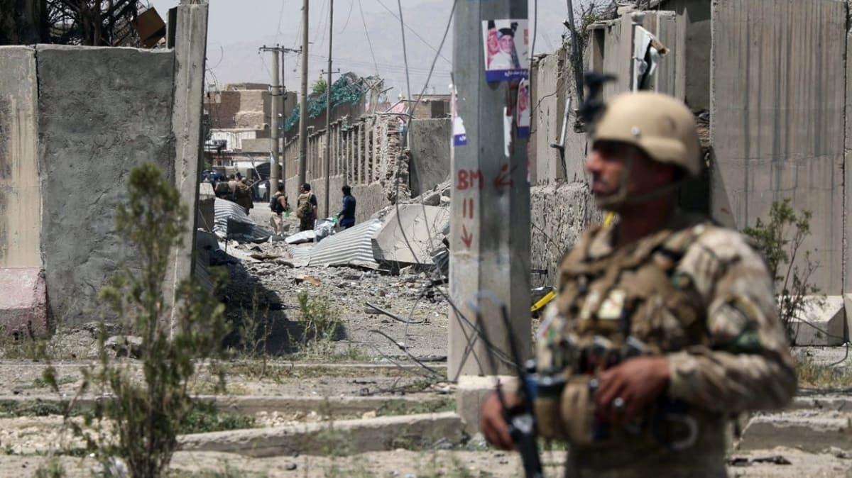 Afganistan'da Taliban saldrs: 14 l