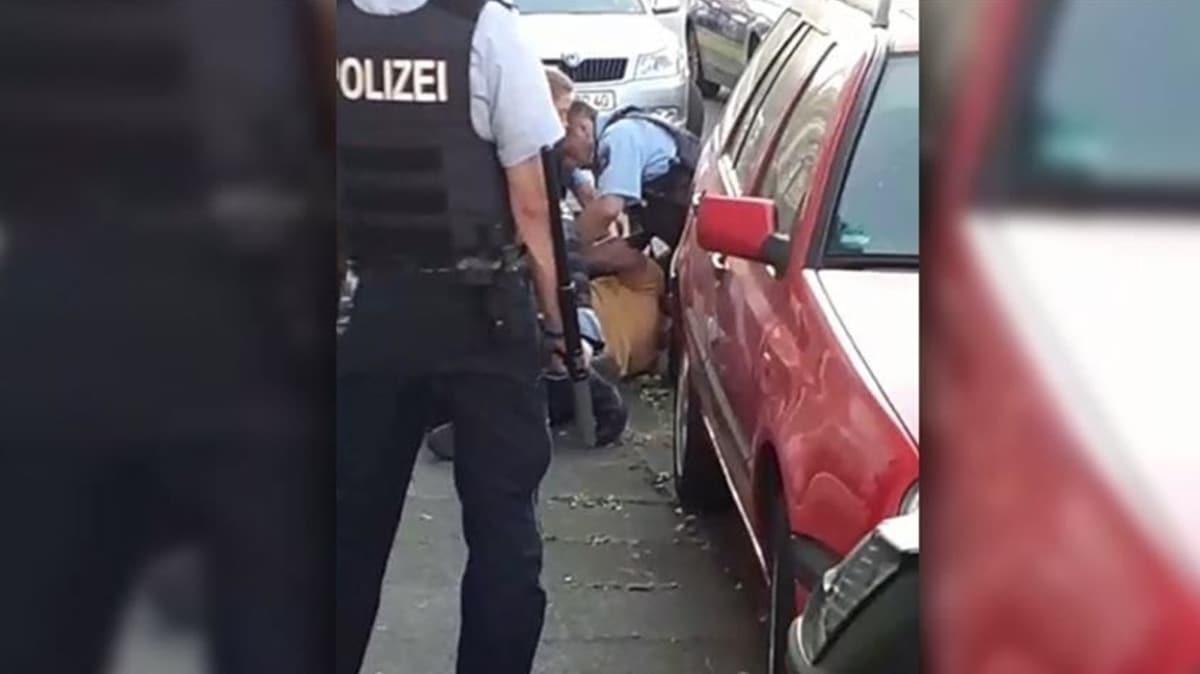 Almanya'da gzaltna aldklar kiiye iddet uygulayan 3 polis grevden uzaklatrld