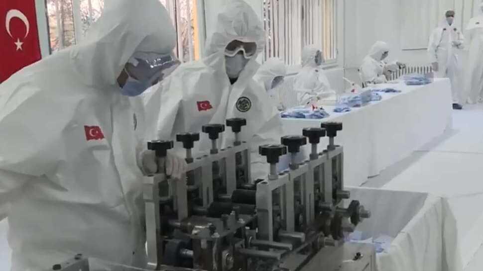 Milli Savunma Bakanlığı 80 milyonu aşkın maske üretti