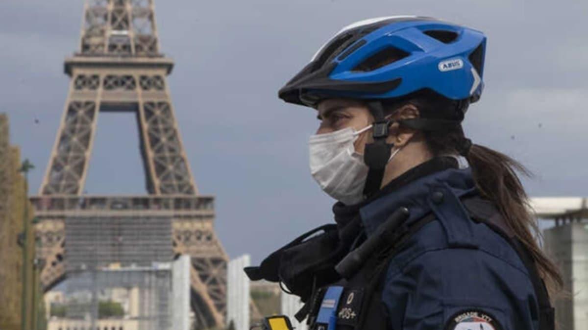 Paris'te koruyucu maske takmak zorunlu hale getirildi