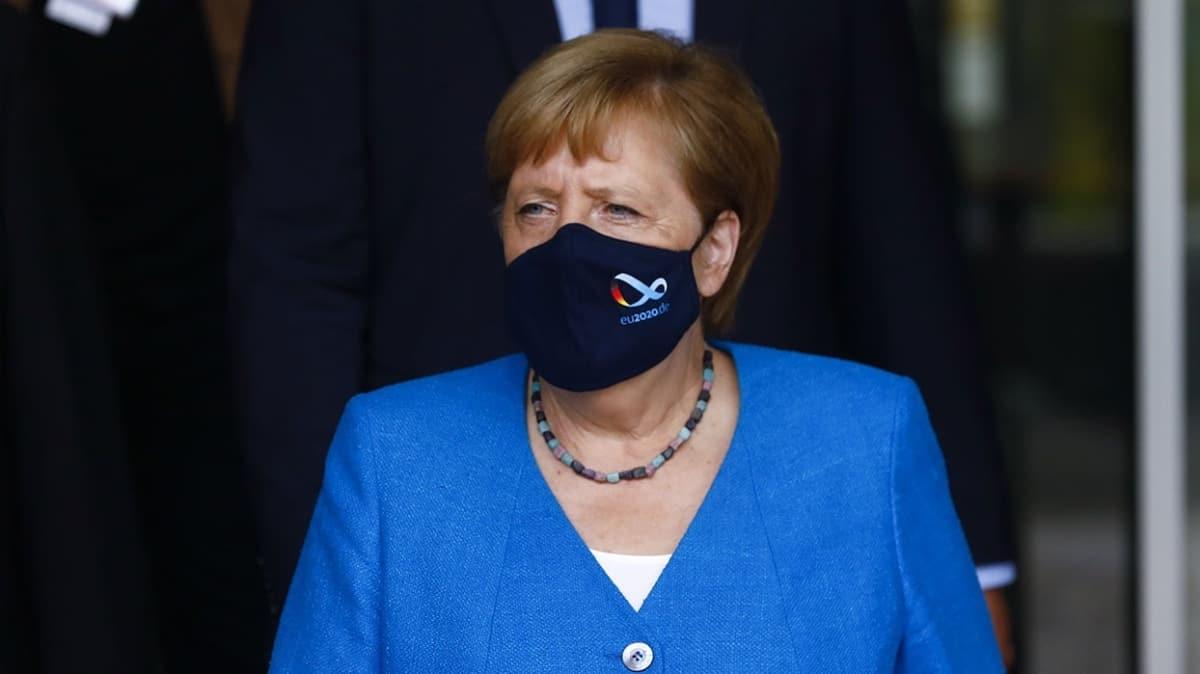 Almanya Babakan Merkel, Atina'y destekledi, hakllk' kayd dt