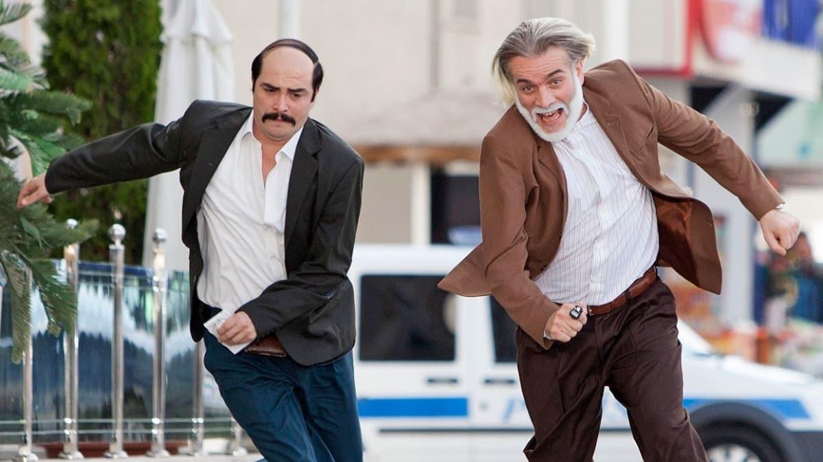 Ahmet Kural ve Murat Cemcir'in barollerinde olduu Dn Dernek 3 filminin ekimlerine korona engeli