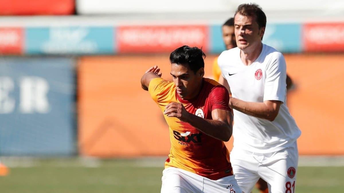 Galatasaray hazırlık maçında Ümraniyespor'u 2-0 mağlup etti