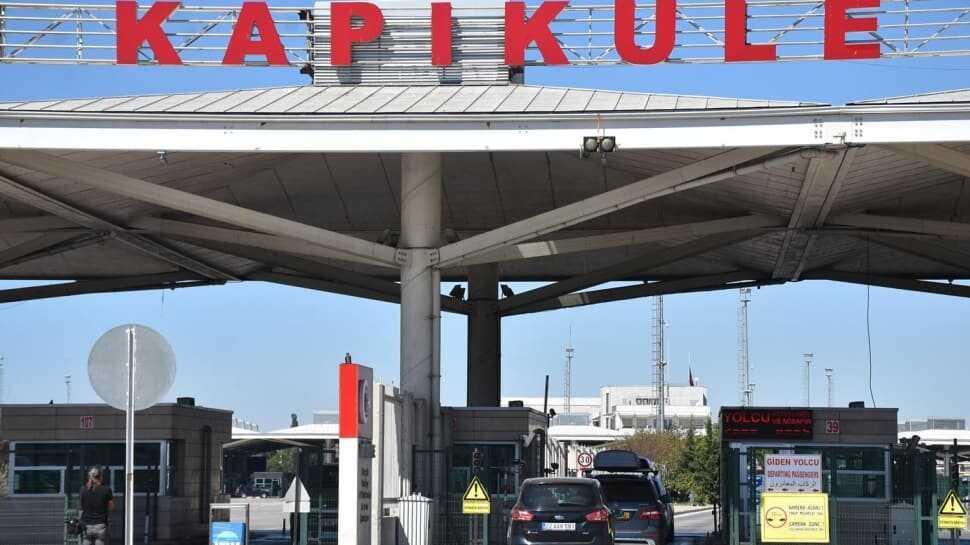 Bulgaristan karantinay� kald�rd�, Kap�kule'den giri�ler ba�lad�