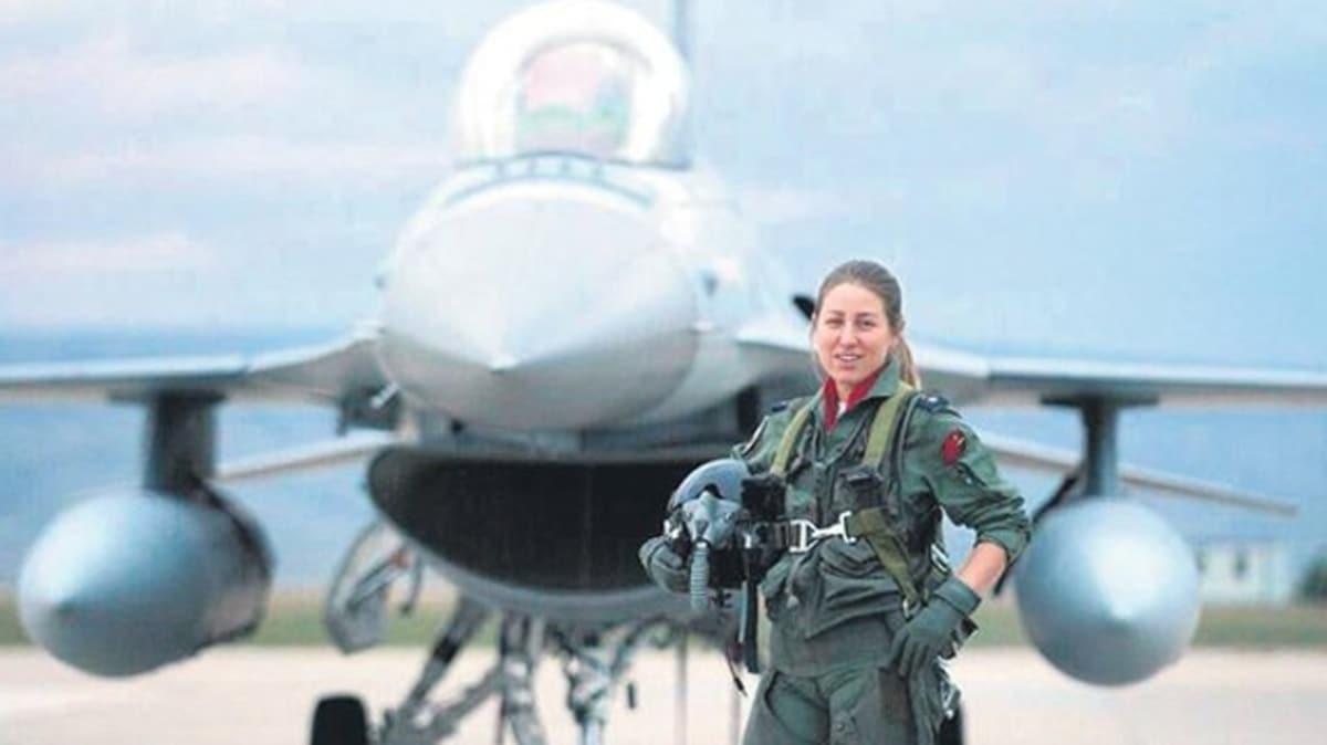 Türkiye'nin ilk kadın F-16 pilotu Berna Şen albay oldu