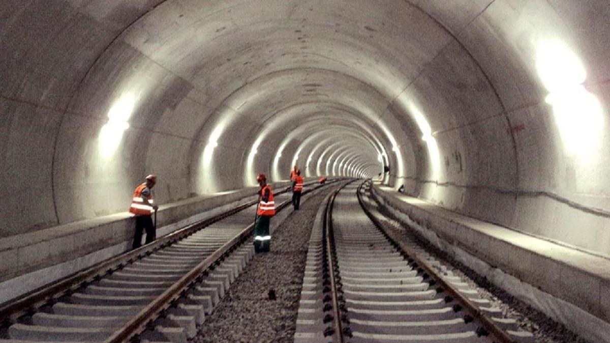 Bakan Karaismailolu'ndan metro hatt aklamas: Yapmas gerekenler yapmad iin zerimize aldk