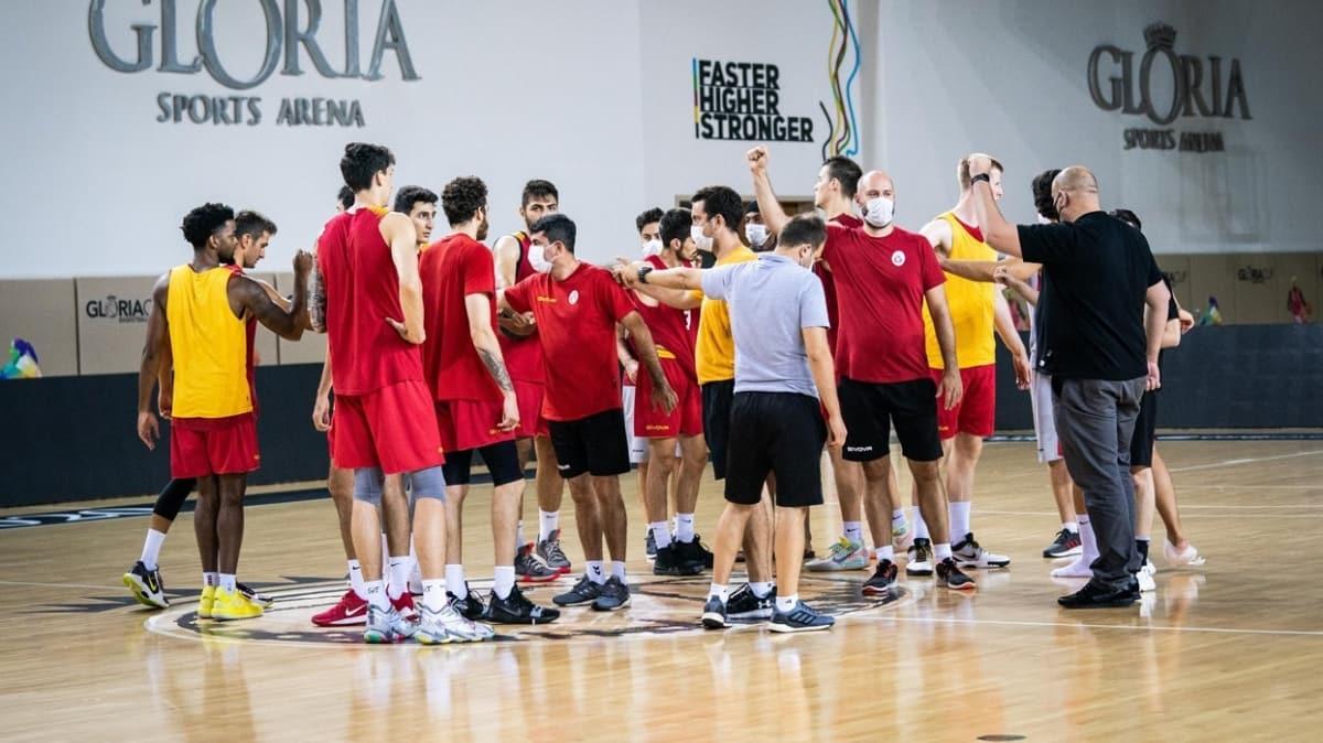 Galatasaray Erkek Basketbol Takımı'nda bir oyuncunun Kovid-19 testi pozitif çıktı