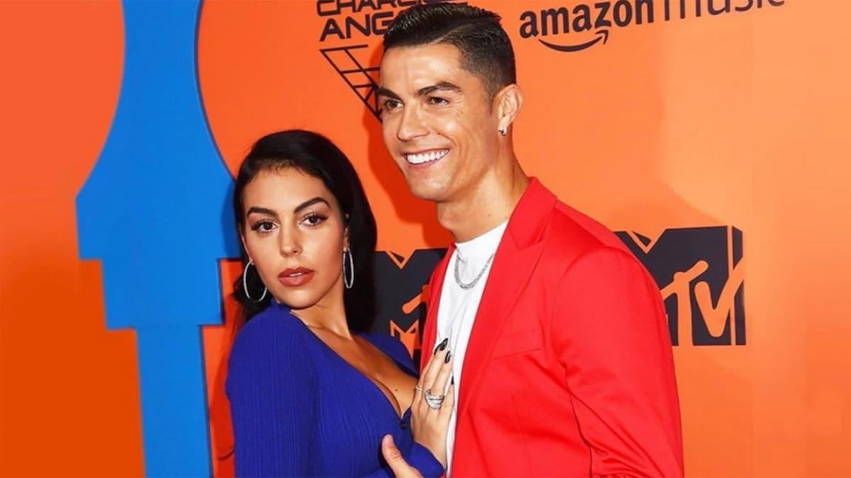 Ronaldo'dan sevgilisine 6 milyonluk evlilik teklifi