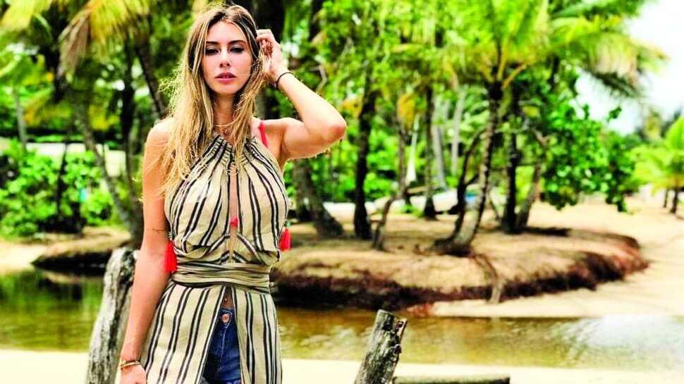 Şeyma Subaşı'nın balık terlikleri sosyal medyayı salladı!