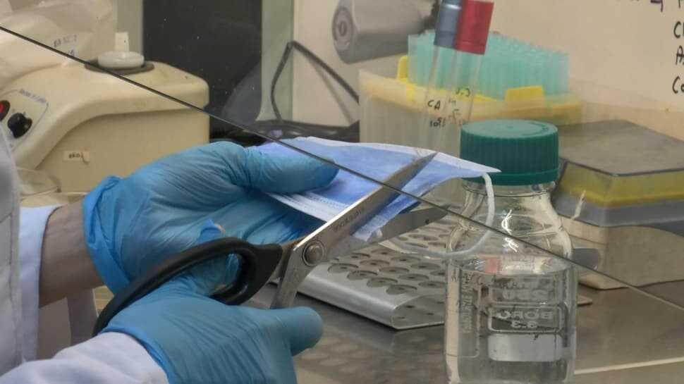 Koronavirüsün etkili aracı olan maskelerde kanserojen tehdidi! Uzmanlar bez maskelere karşı uyardı