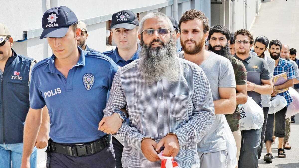 Hakim, savc ve turistleri karacakm!
