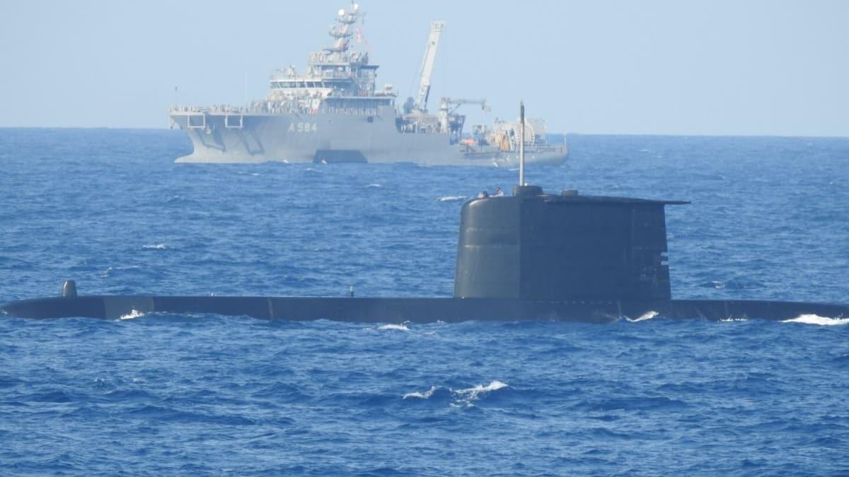MSB: Türk denizaltıları Ege'de eğitim gerçekleştirdi