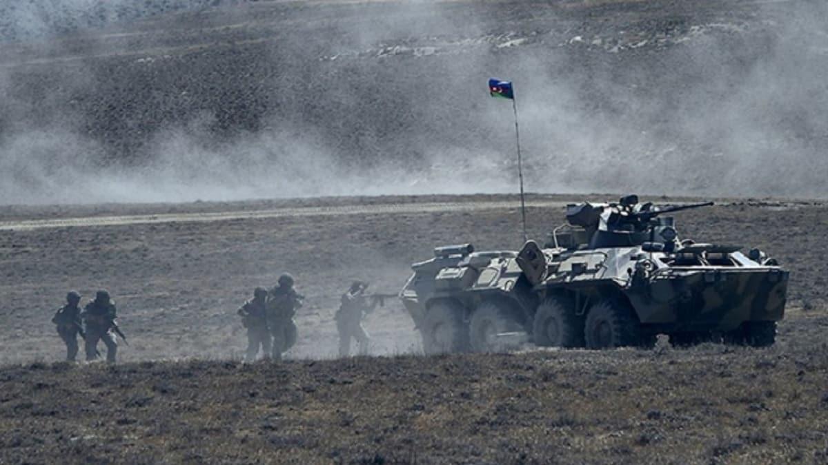 Azerbaycan'da ordu Murovda'n igalden kurtard