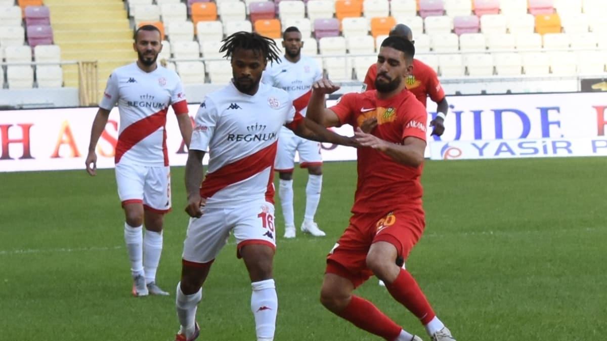 Antalyaspor'un deplasmandaki 9 malk yenilmezlik serisi sona erdi