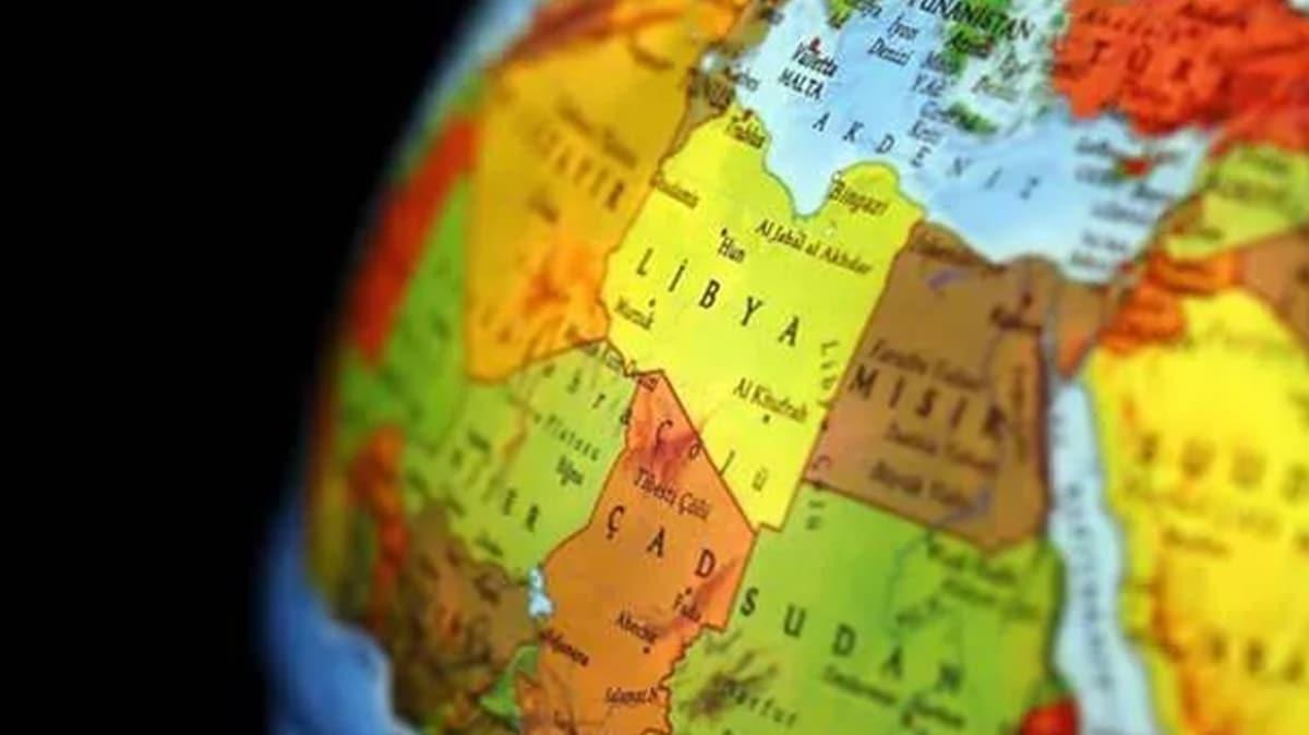 Libya'da camiler cemaatle ibadete yeniden alyor