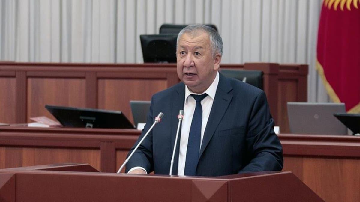 Krgzistan'da Babakan ve Meclis Bakan istifa etti