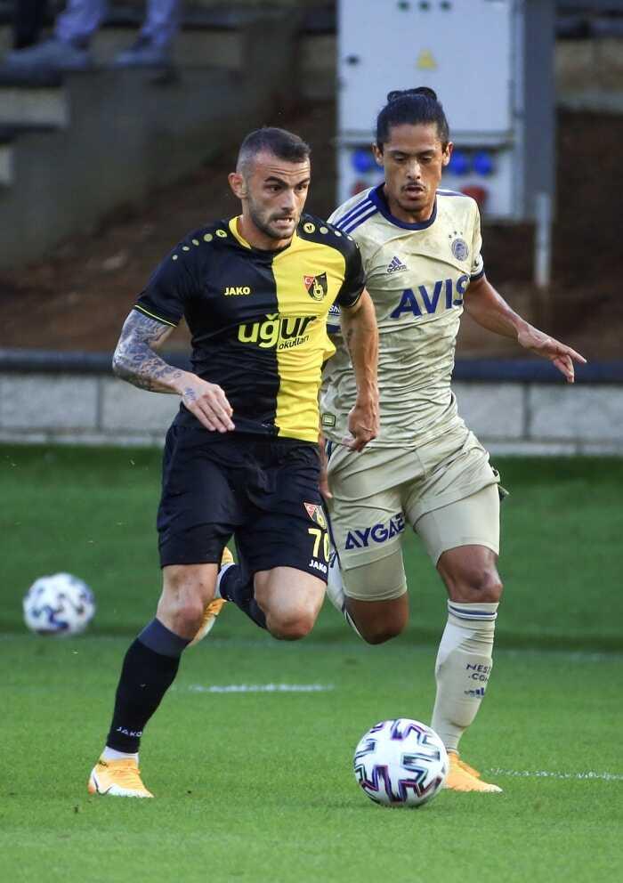 Yeni Transferlerin Forma Giydigi Macta Fenerbahce 3 2 Galip