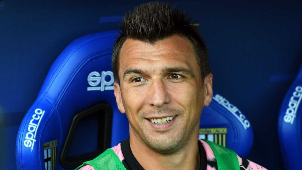 Mario Mandzukic, Fenerbahe'den 5 milyon euro istedi