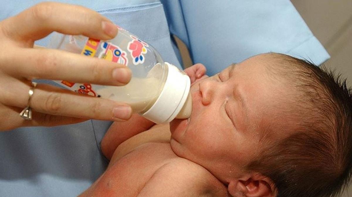 Bebekler biberonlarla gnde 1 milyon mikroplastie maruz kalyor