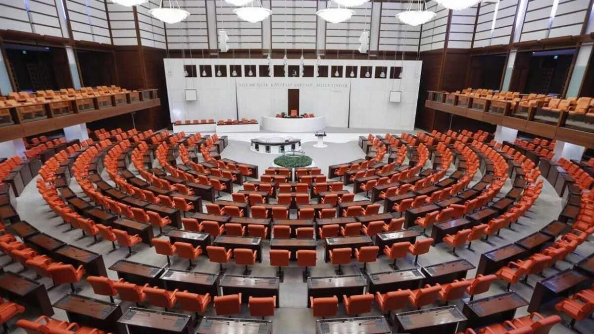 TBMM'de "nöbetçi bakan" uygulaması yeniden başlıyor