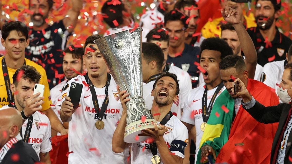 UEFA Avrupa Ligi'nin kral Sevilla