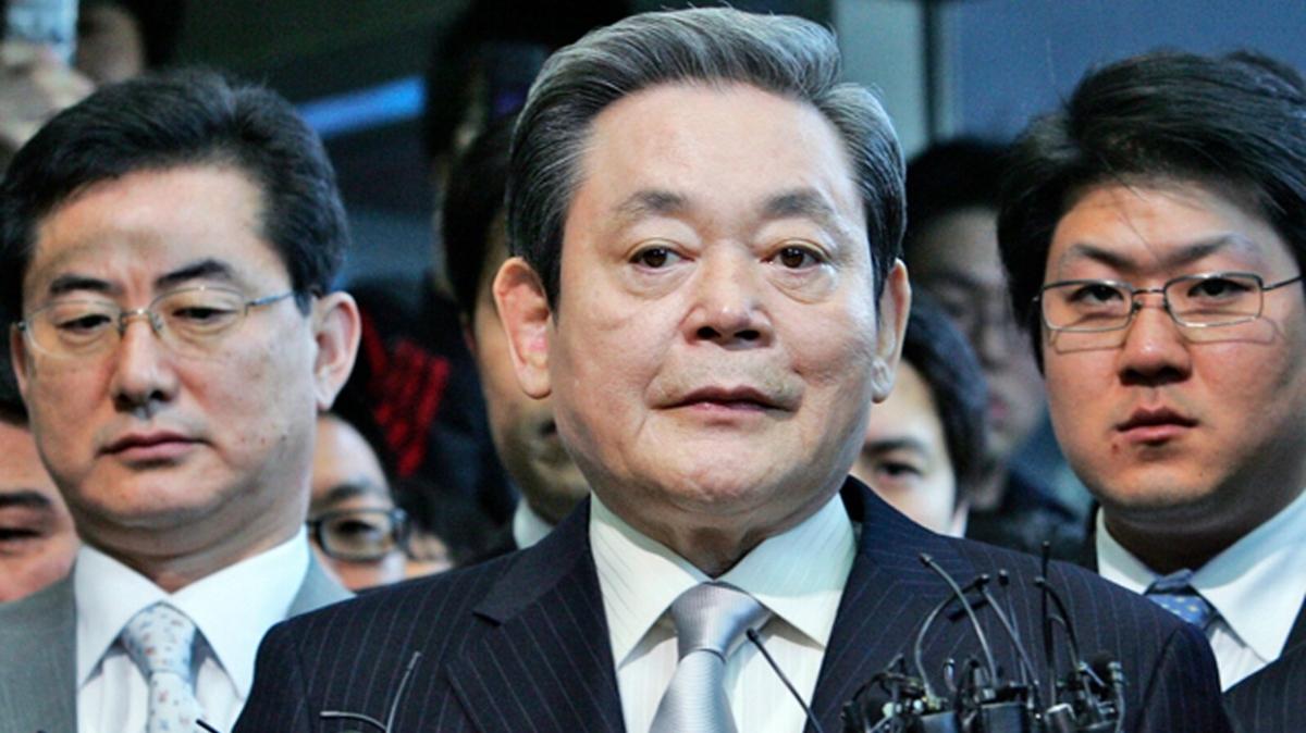 Samsung'un sahibi Lee Kun-Hee hayatını kaybetti