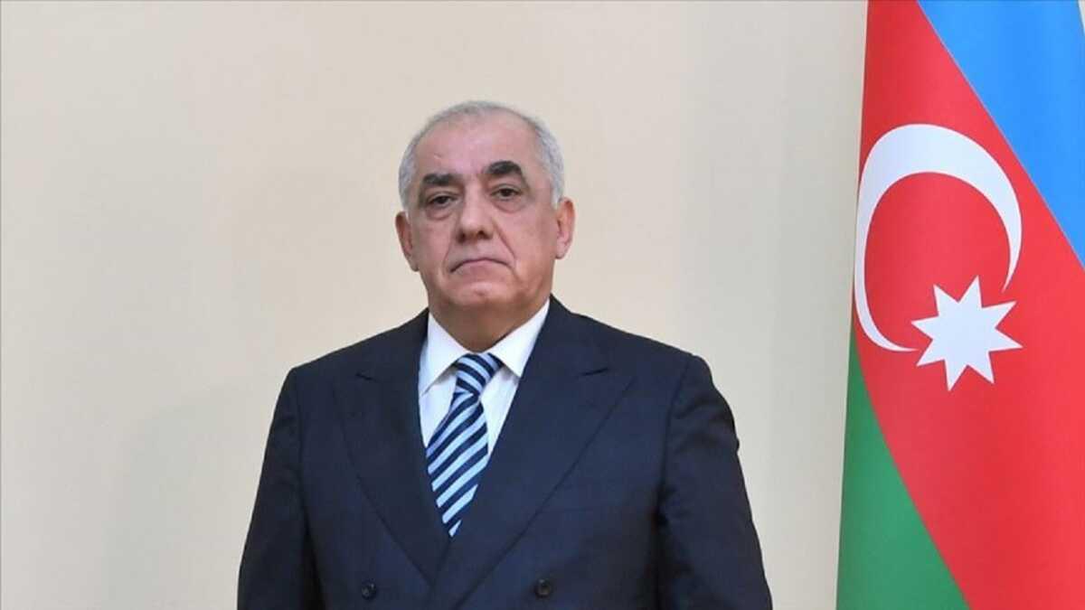 Azerbaycan Başbakanı Esedov'dan 'her türlü yardıma hazırız' mesajı