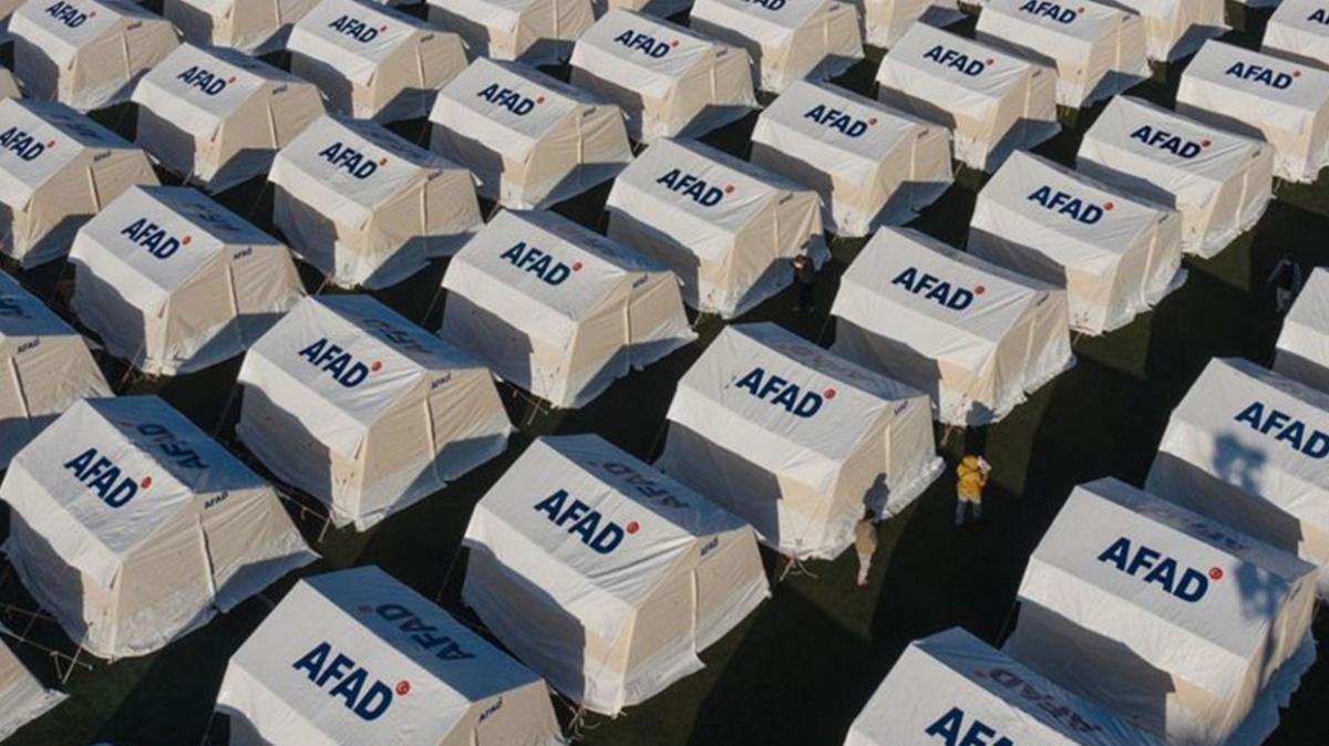 AFAD Bakan Gllolu'ndan CHP Genel Sekreteri Bke'ye tepki: Yk olmayn, yardmc olun