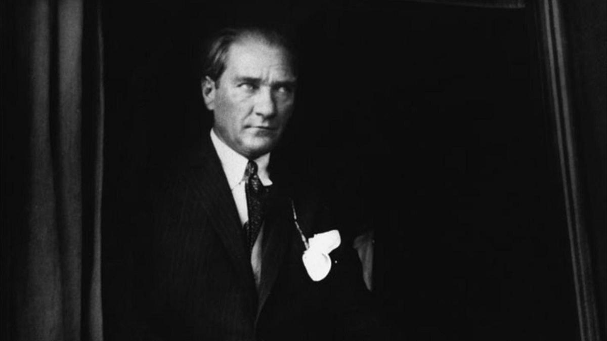 10 Kasım Atatürk'ü anma sözleri 
