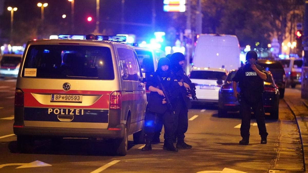 Avusturya İçişleri Bakanı Nehammer'den Viyana terör saldırısı açıklaması: İstihbarat bildiklerini savcıyla paylaşmamış