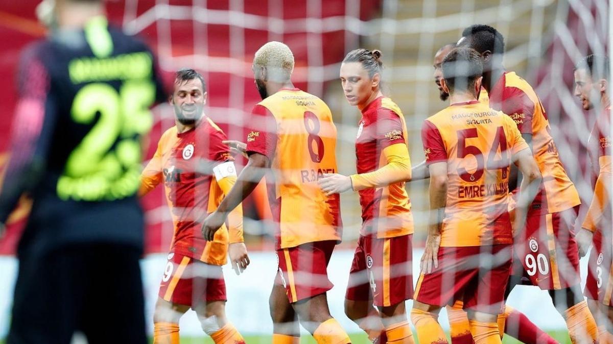 Galatasaray'da 41 ke vuruunda karavana