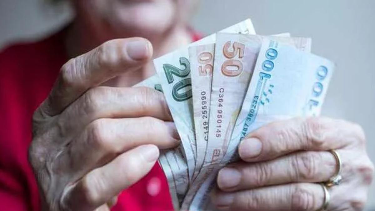 Emekli maana intibak dzenlemesi ne zaman yaplacak" 2021 en dk emekli maa ne kadar olacak"