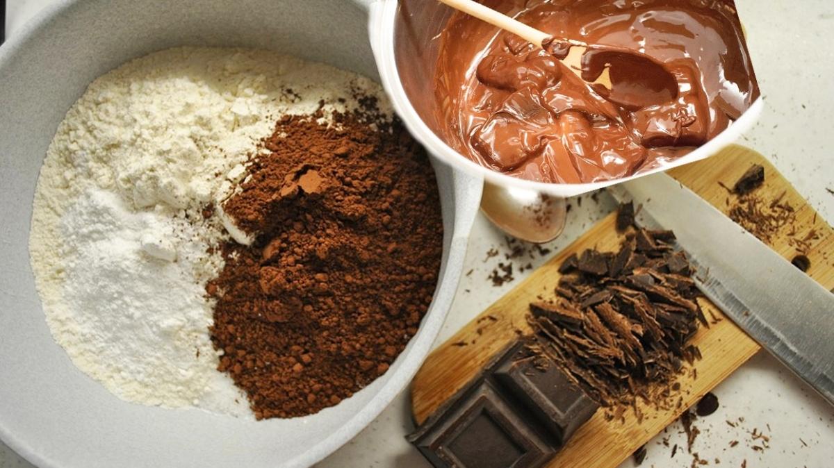 Ev yapımı pratik çikolata tarifi! Çikolata nasıl yapılır?