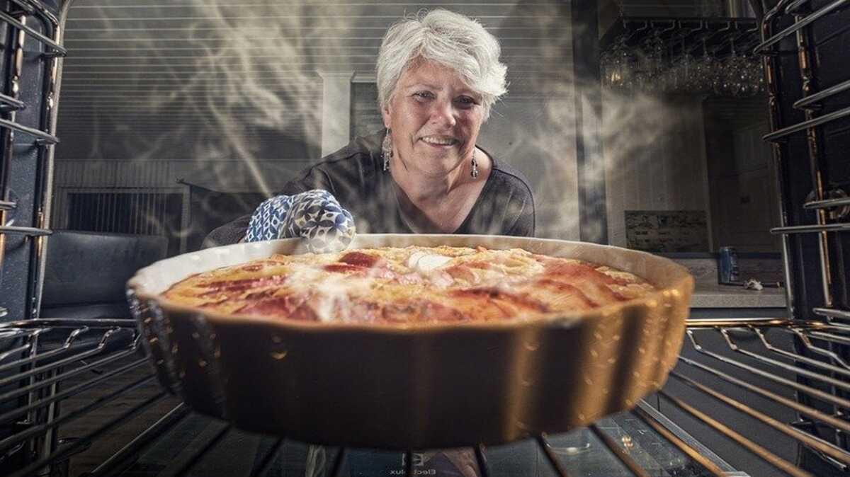 Hem doyurucu hem lezzetli peynirli kek tarifi