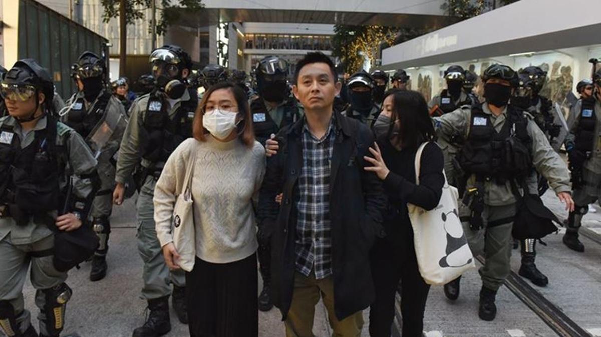 Hong Kong'da 15 muhalif milletvekili toplu istifasını sunacak