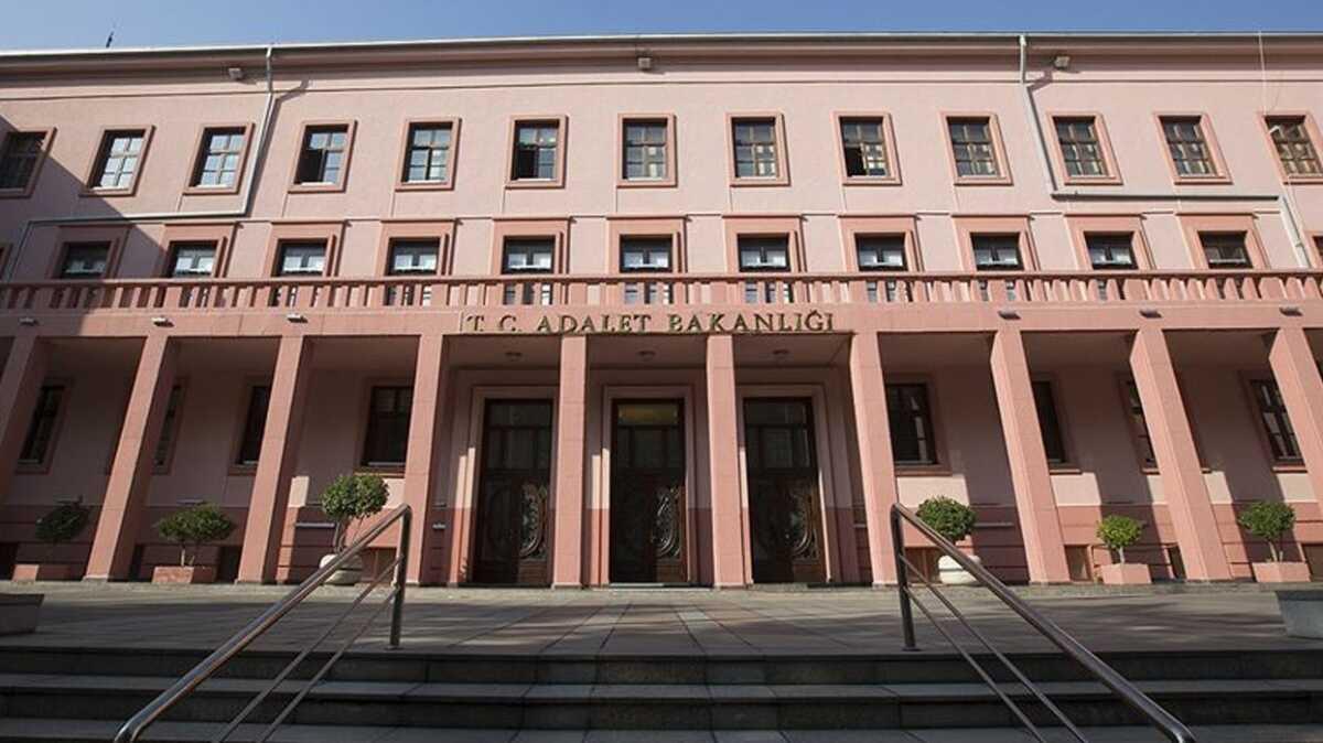 Adalet Bakanl'na 400 idare memuru rencisi alnacak