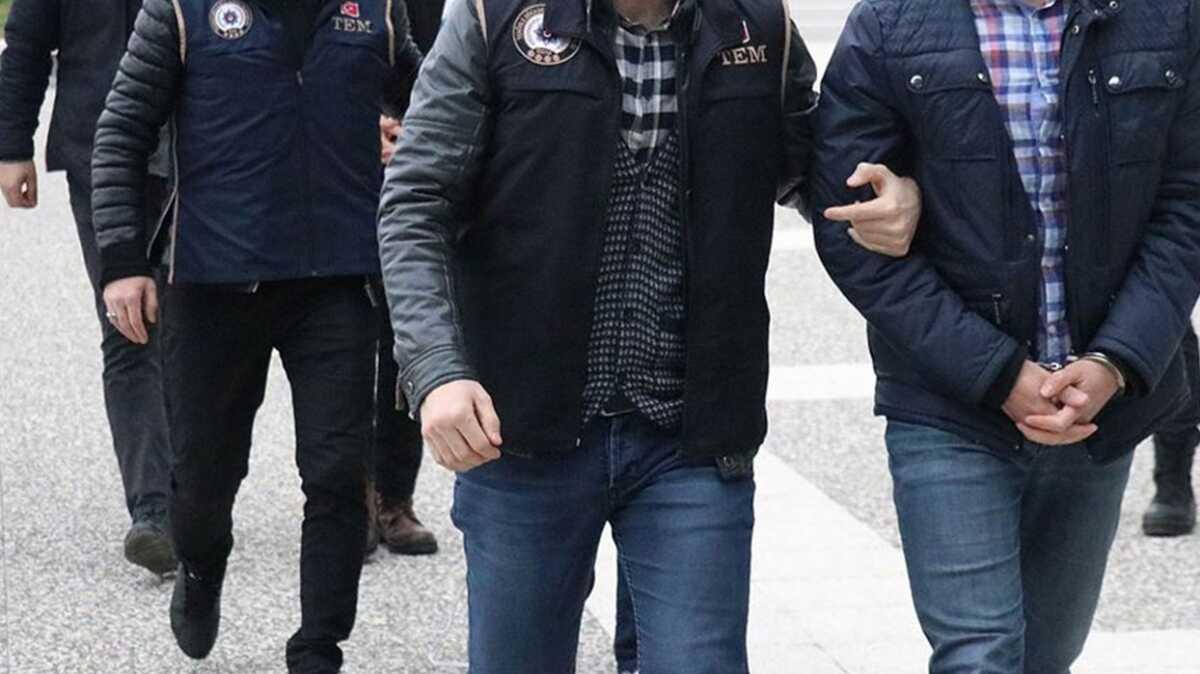 DEA'n szde Trkiye sorumlusu ile balantl olduu dnlen 5 pheliye gzalt