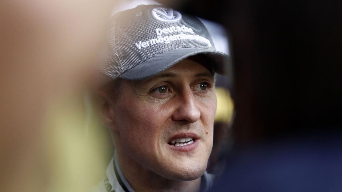 FIA Bakan Jean Todt: Michael Schumacher mcadele ediyor