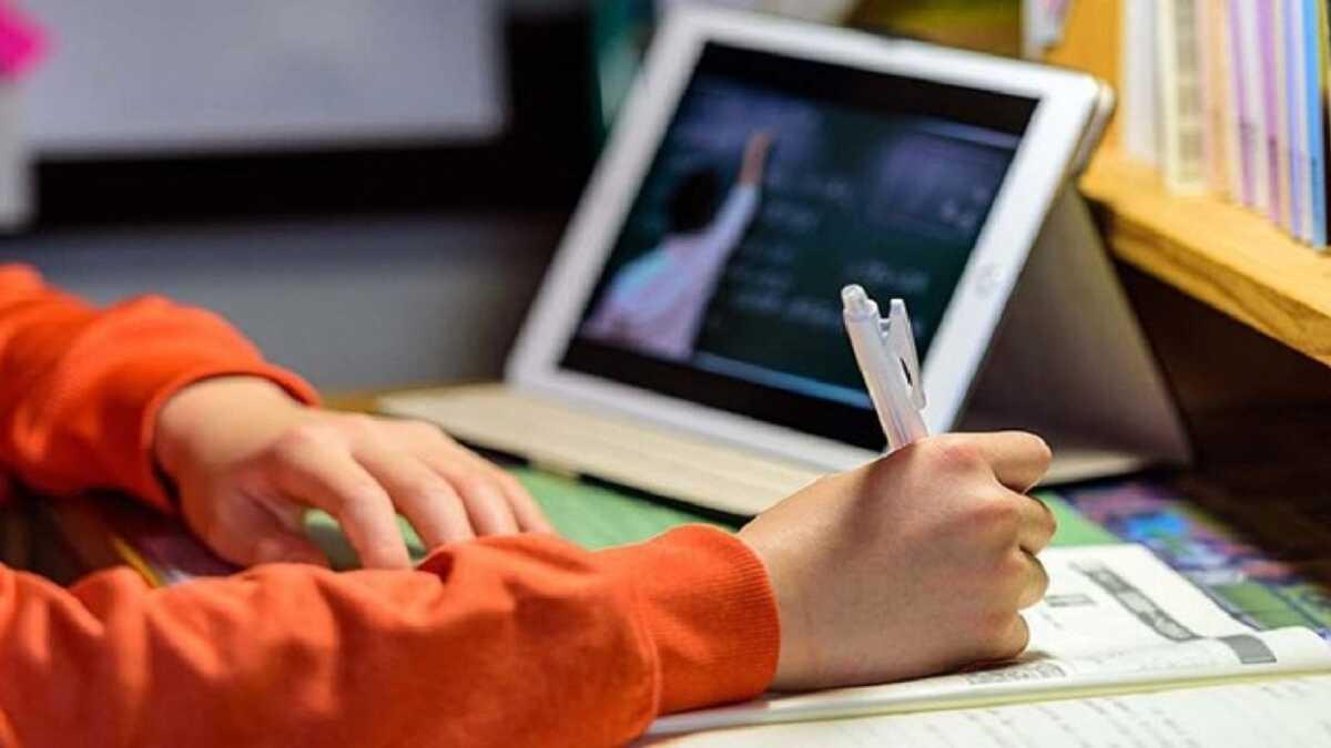 Milli Eitim Bakan Seluk, detaylar aklad... Uzaktan eitimde snav sreci nasl ileyecek"