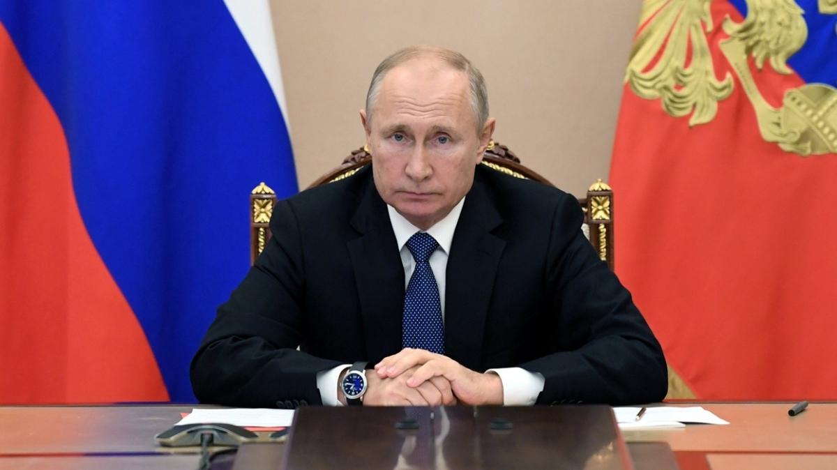 Putin'den küresel petrol tahmini: 5 yıldan sonra azalmaya başlayacak