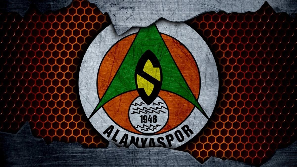 Alanyaspor'da koronavirse yakalanan futbolcu Efecan Karaca