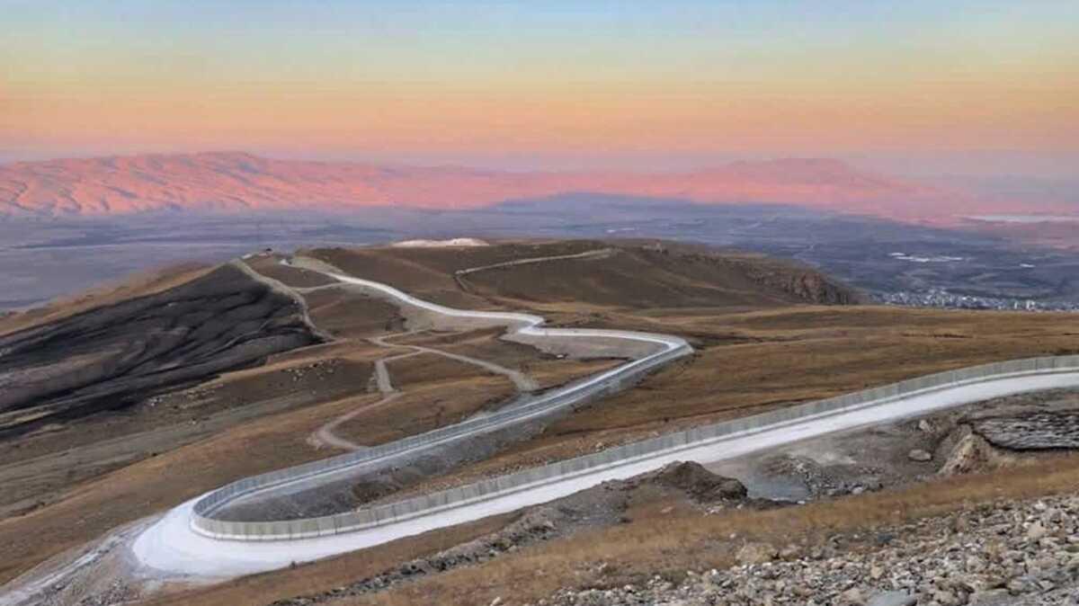 Bakan Soylu son dakika mjdeyi verdi: 81 kilometrelik Ar-ran Gvenlik Duvar tamamland