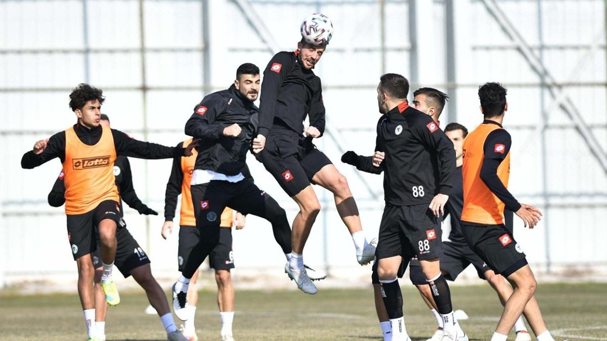 Konyaspor 6 eksikle Erzurumspor maçına çıkıyor
