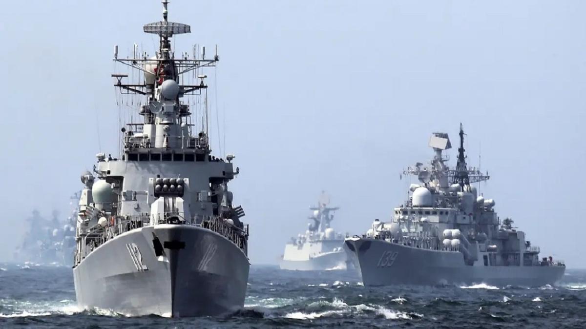 Asya Pasifik'te sular durulmuyor: in'e ait 4 gemi Dou in Denizi'nde Japonya kara sularna girdi